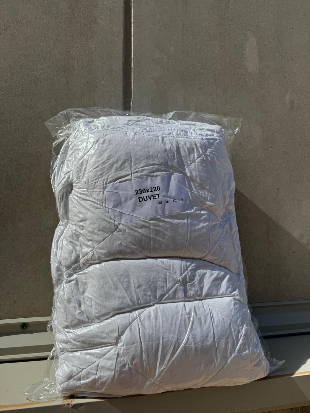 Vacuum-packed BYROSH duvet